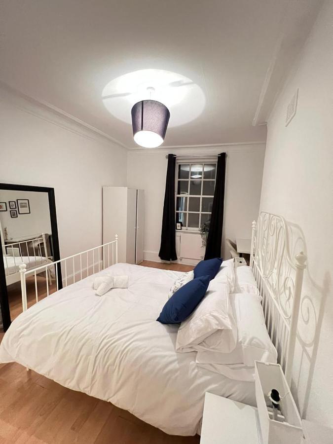 Lovely 2 Bed Flat In Soho! Λονδίνο Εξωτερικό φωτογραφία