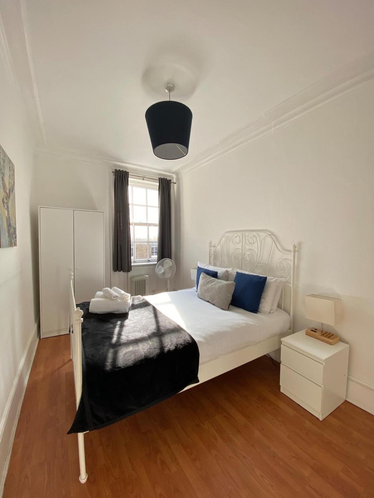 Lovely 2 Bed Flat In Soho! Λονδίνο Εξωτερικό φωτογραφία