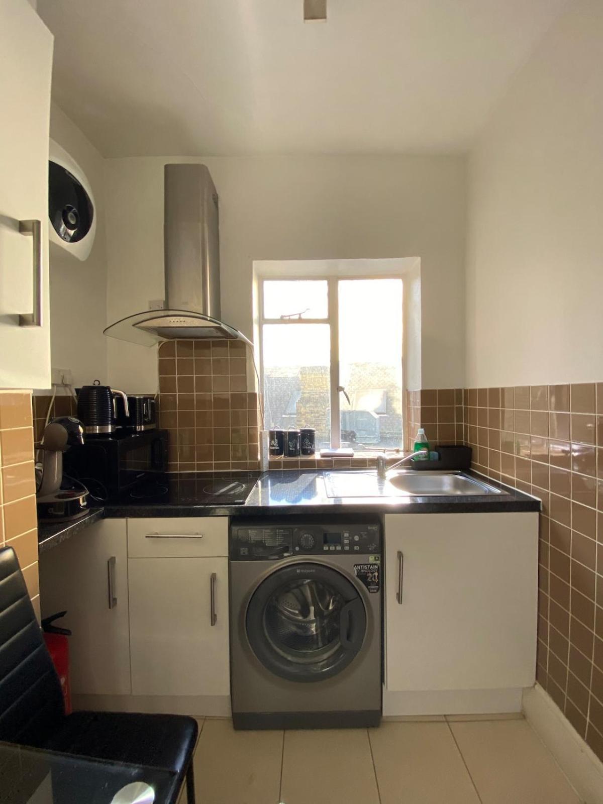 Lovely 2 Bed Flat In Soho! Λονδίνο Εξωτερικό φωτογραφία